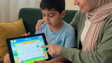 حماية الأطفال على الإنترنت — دور الوالدين في التوجيه والمراقبة الرقمية
